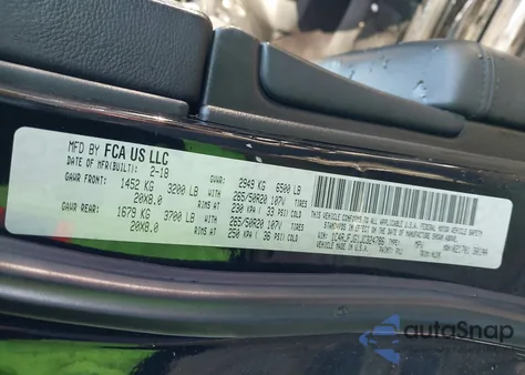 2018 Jeep Grand Cherokee Summit 4X4 z USA, uszkodzony, nr VIN 1C4RJFJG1JC324786